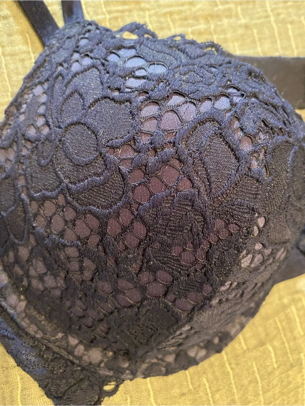 Victoria's Secret Navy Lace Underwire Bra